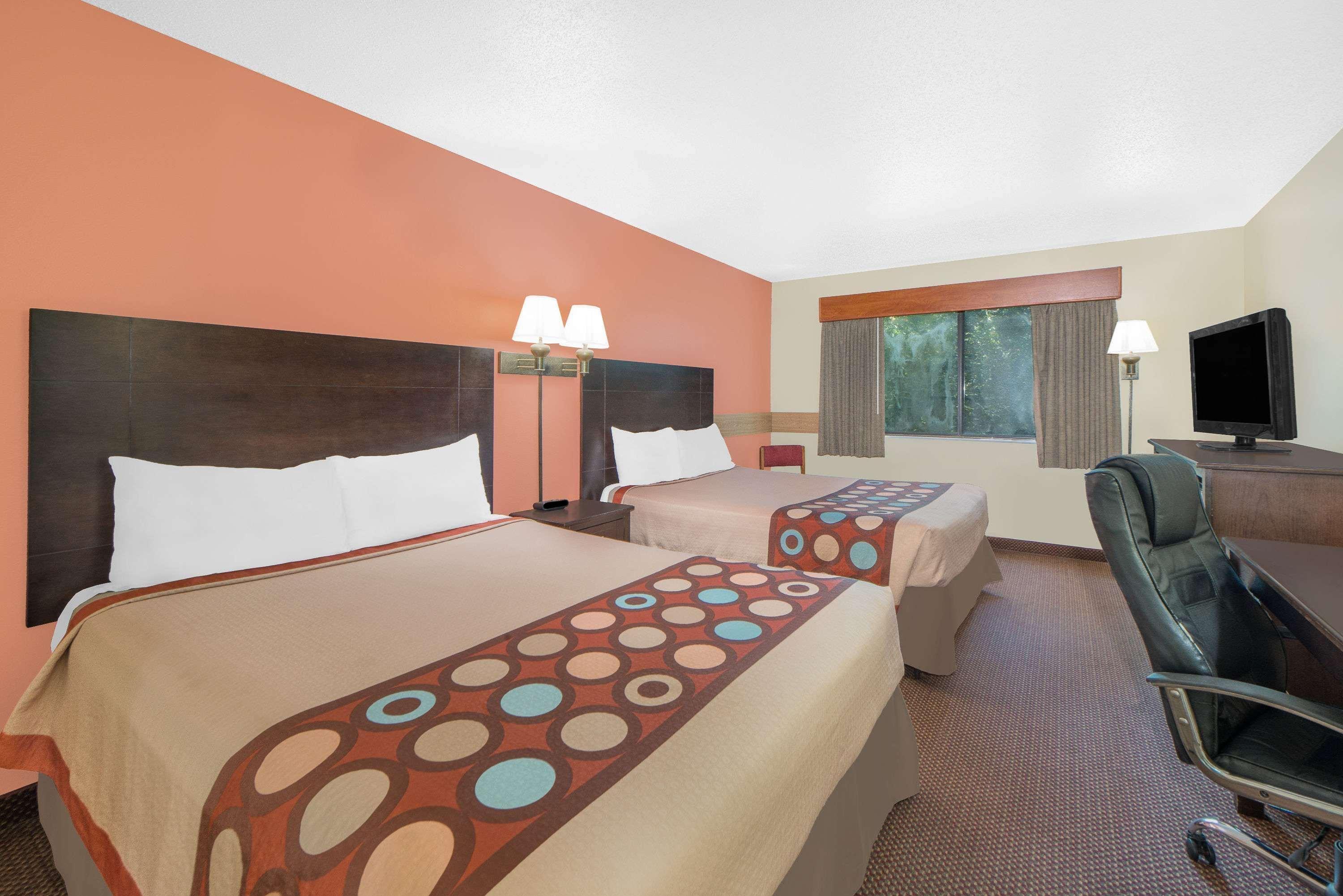 Super 8 By Wyndham Ottumwa Motel Buitenkant foto